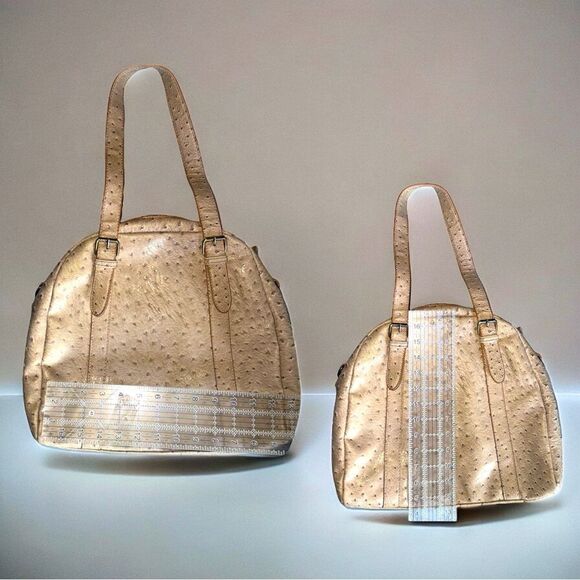 Chocolate Bags l Tan Leather Purse l Buckle Design l Studded Accent l EUC - Picture 7 of 12